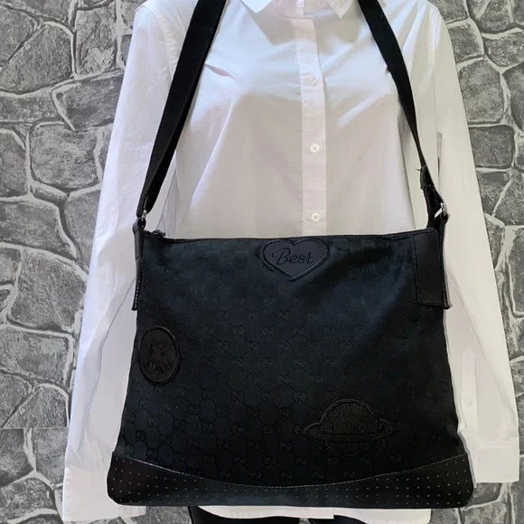 Gucci Black Patch GG Messenger Crossbody Bag - Picture 2 of 16